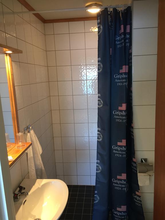 Hotell Fisketangen Kungshamn Quarto foto