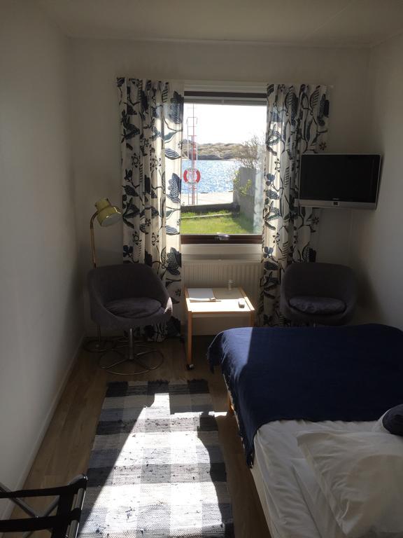 Hotell Fisketangen Kungshamn Quarto foto
