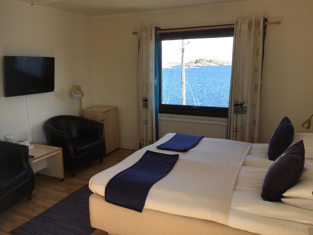 Hotell Fisketangen Kungshamn Quarto foto